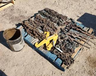 #1528 • Pallet of Chains With Hooks & Handles

