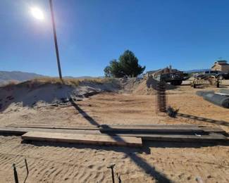 #1904 • 4 Wooden 4in × 11in Beams
