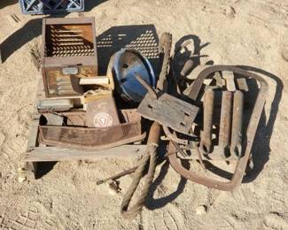 #1036 • Pallet Full of Vintage Car Parts
