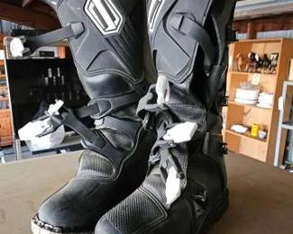 #10505 • Shift Combat Riding Boots
