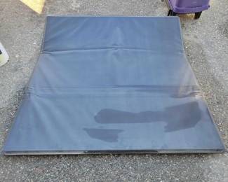 #15114 • Truck Bed Cover
