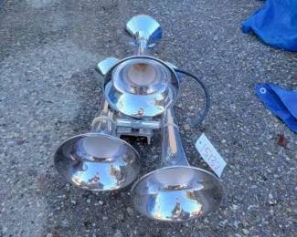 #15132 • Vintage Horn
