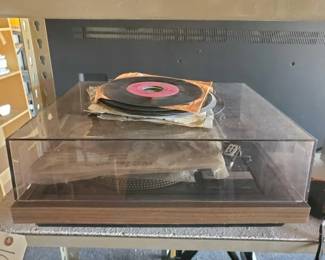 #10100 • Vintage Automatic Belt Drive Record Player With Records
