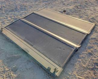 #1574 • BackFlip MX 4 Truck Bed Cover
