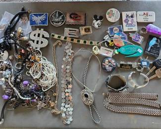#10598 • Costume Jewelry, Belt Buckles, Pins, Magnets
