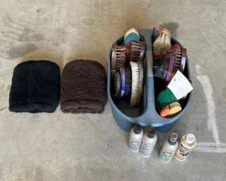 #2048 • Grooming Supplies for Horses
