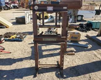 #1520 • Carolina Shop Press
