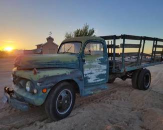 #190 • Ford V8 4 Speed.
