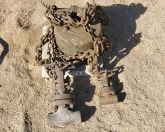 #1038 • Chain Wrapped Around Gears & (2) Gate Valves
