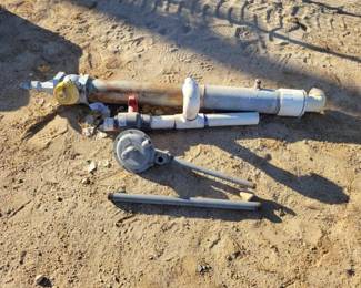 #1900 • Gas Regulator, Water Line and Valve
