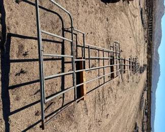 #202 • Two 24' Gate Corral Panels
