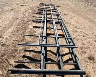 #206 • Six 24' Corral Panels
