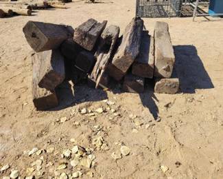 #1920 • Approx 15 Used Railroad Ties
