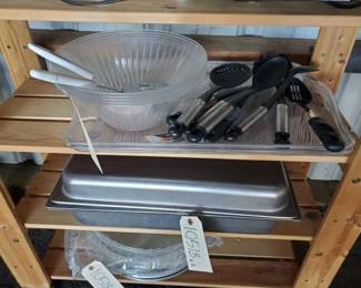 #10518 • Hot Serving Treys, Salad Bowls, Spoons and Spatulas
