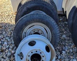 #16516 • Simi Truck Wheels.
