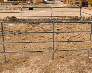 #23 • 24' x 24' 4-Rail Pipe Corral

