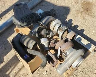 #1532 • Engine Parts
