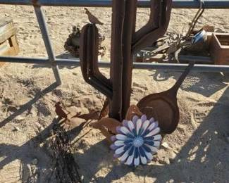 #1022 • (6)Rustic Outside Decor
