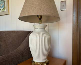 Vintage Cream Table Lamp