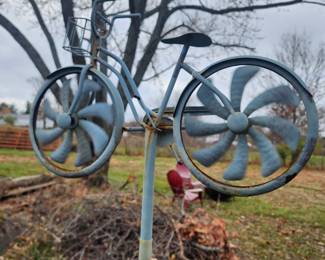 Bicycle yard art