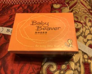 Box for baby shoes 