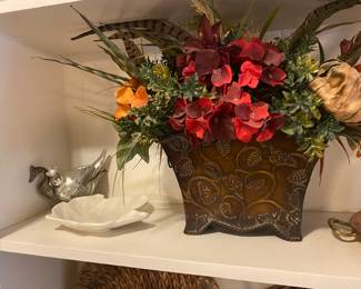 Lovely metal Planter & decor 