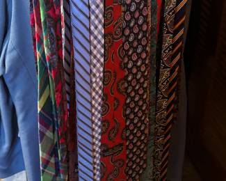 Lots of men’s ties 