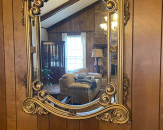 Mirror - excellent condition in hallway 