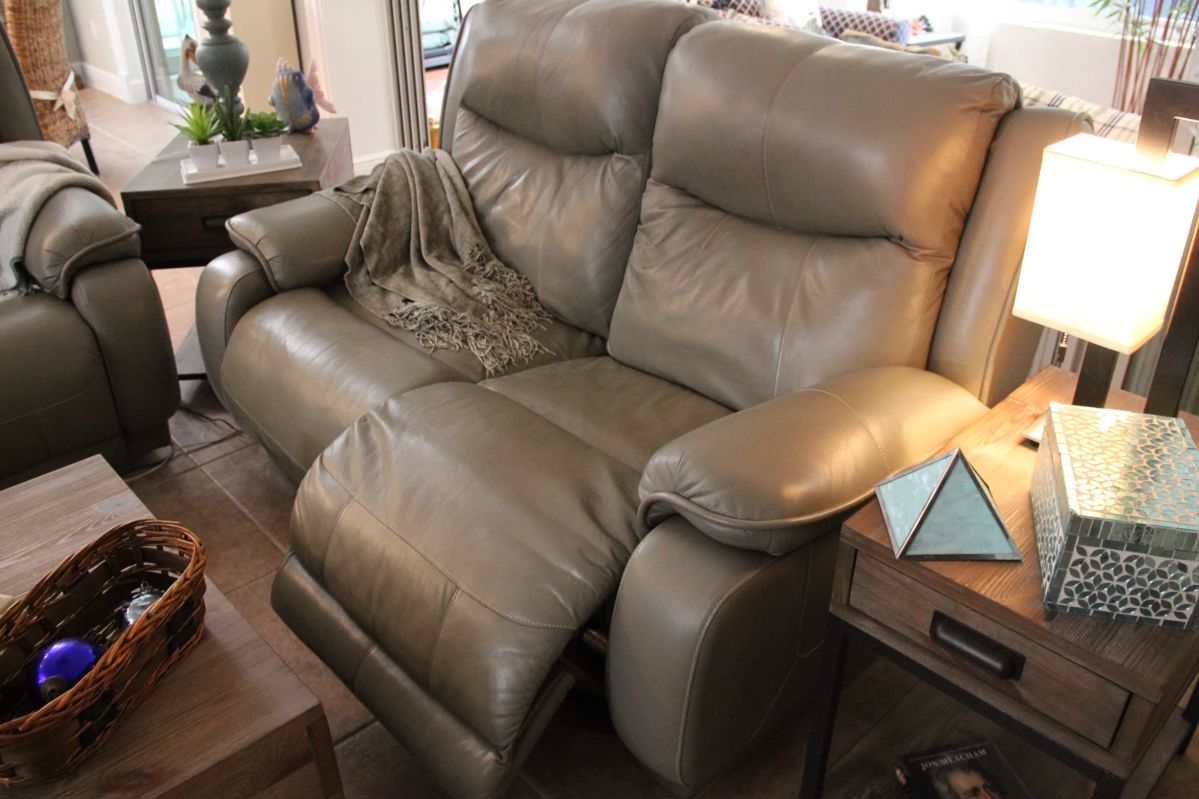 Estate Sale The Villages starts on 11/30/2023