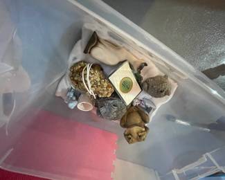 . . . more frogs -- notice the see-no-evil!!