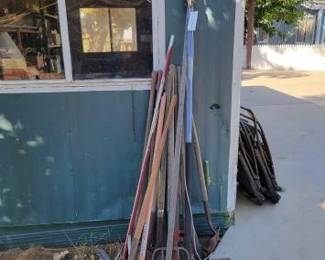 #5008 • Gardening Tools.
