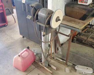 #1500 • Twin Head Bench Grinder
