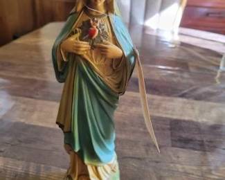 #920 • Virgin Mary Statue
