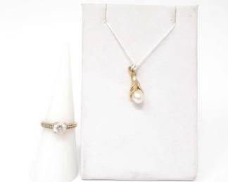 #316 • 10k Gold Ring and Pendant, 3g

