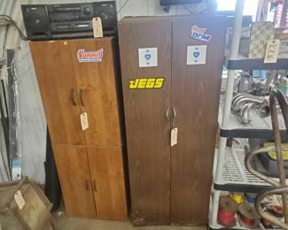 #1562 • (2) Cabinets
