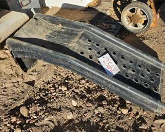 #2562 • Pair of Car Ramps
