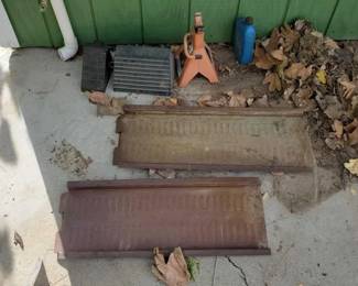 #1926 • (2)Trailer Loading Ramps, Car Jack Stand, & (2) Door Wedges
