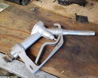 #1220 • GPI Manual Leaded Nozzle With Swivel Straight Sprout
