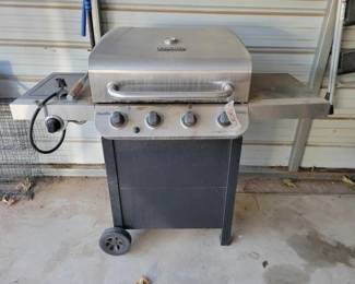 #3100 • Char-Broil Barbecue
