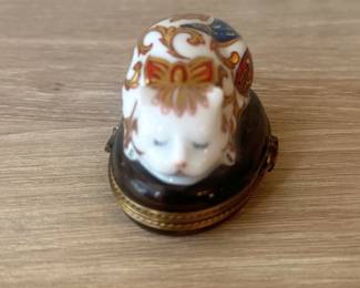 Chinoiserie Cat Limoge Box