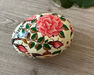 Oval Paper Mache with Rose Painting Trinket Box