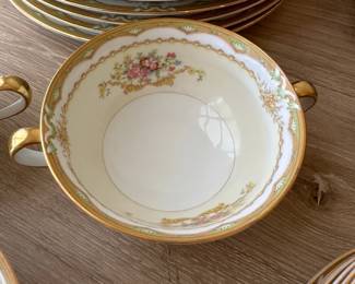 Noritake China Muriel Pattern China Set