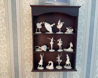 LENNOX DANCING GIRLS