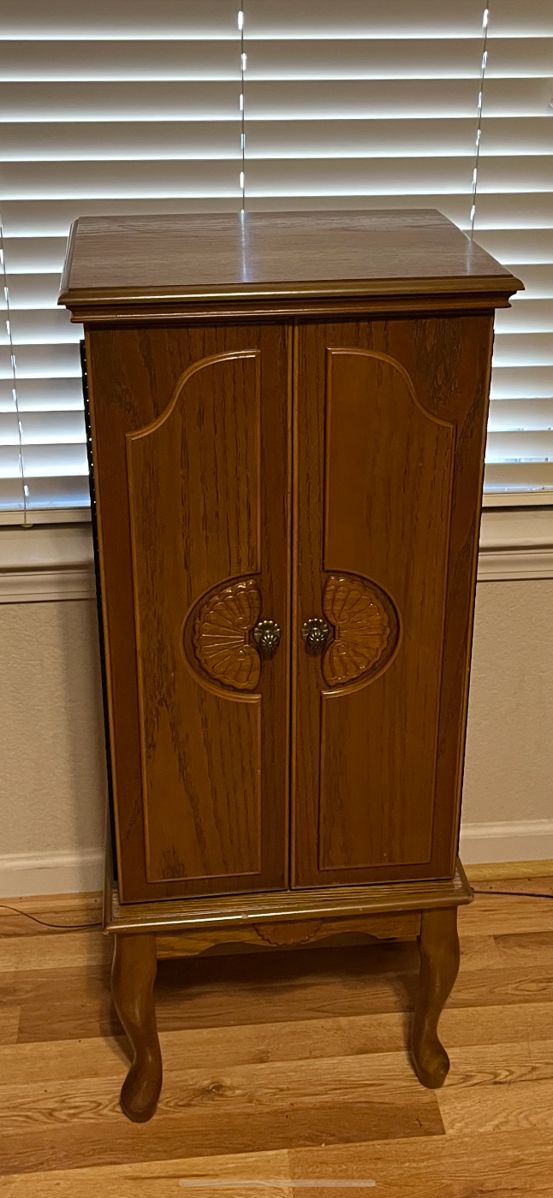 M&M Estate Sales in Cabot, AR starts on 11/17/2023