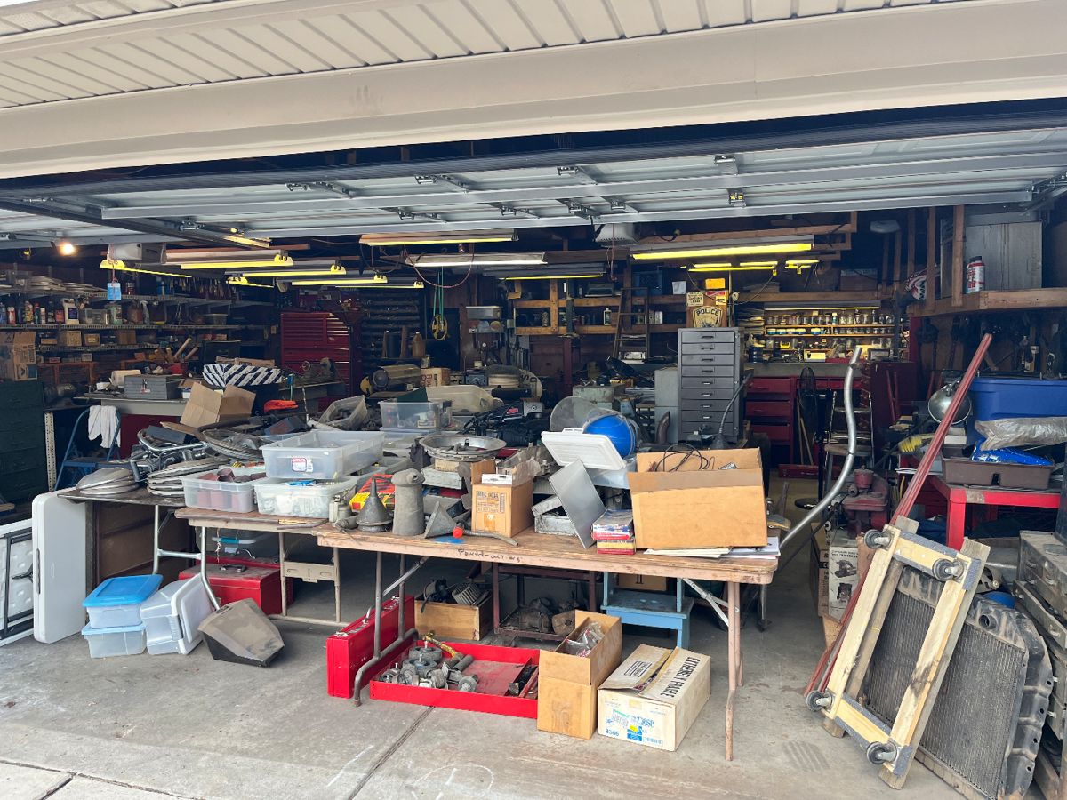 Men’s garage estate sale in Southgate, MI starts on 11/18/2023