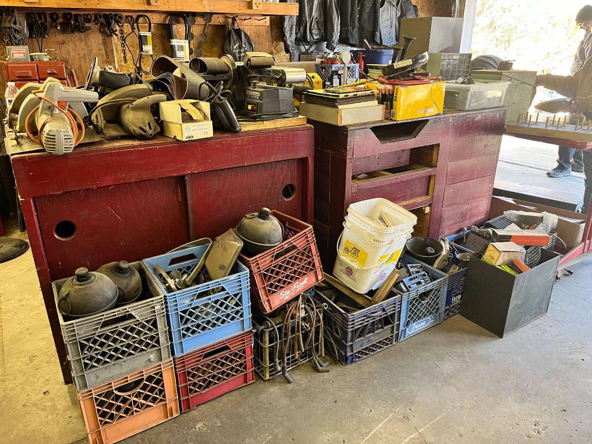 Men’s garage estate sale in Southgate, MI starts on 11/18/2023