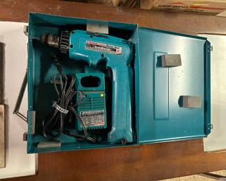 Makita drill set