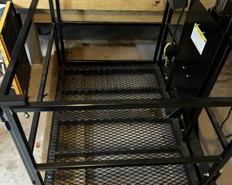 FALL ARRESTER PLATFORM LIFT FOR WHEELCHAIR. PRESALE OFFERED