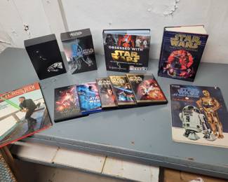 Star wars memorabilia (books, dvds, figurines)
