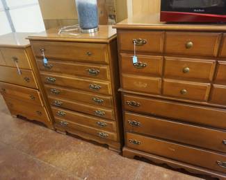 chest of drawers